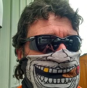 Meet your Posher, Eddie